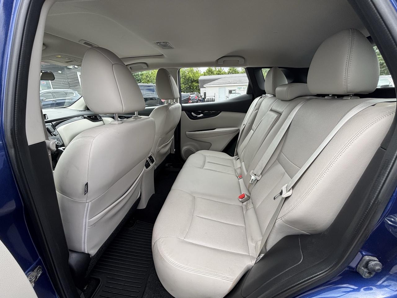 2017 Nissan Qashqai SL *LEATHER* certified Photo