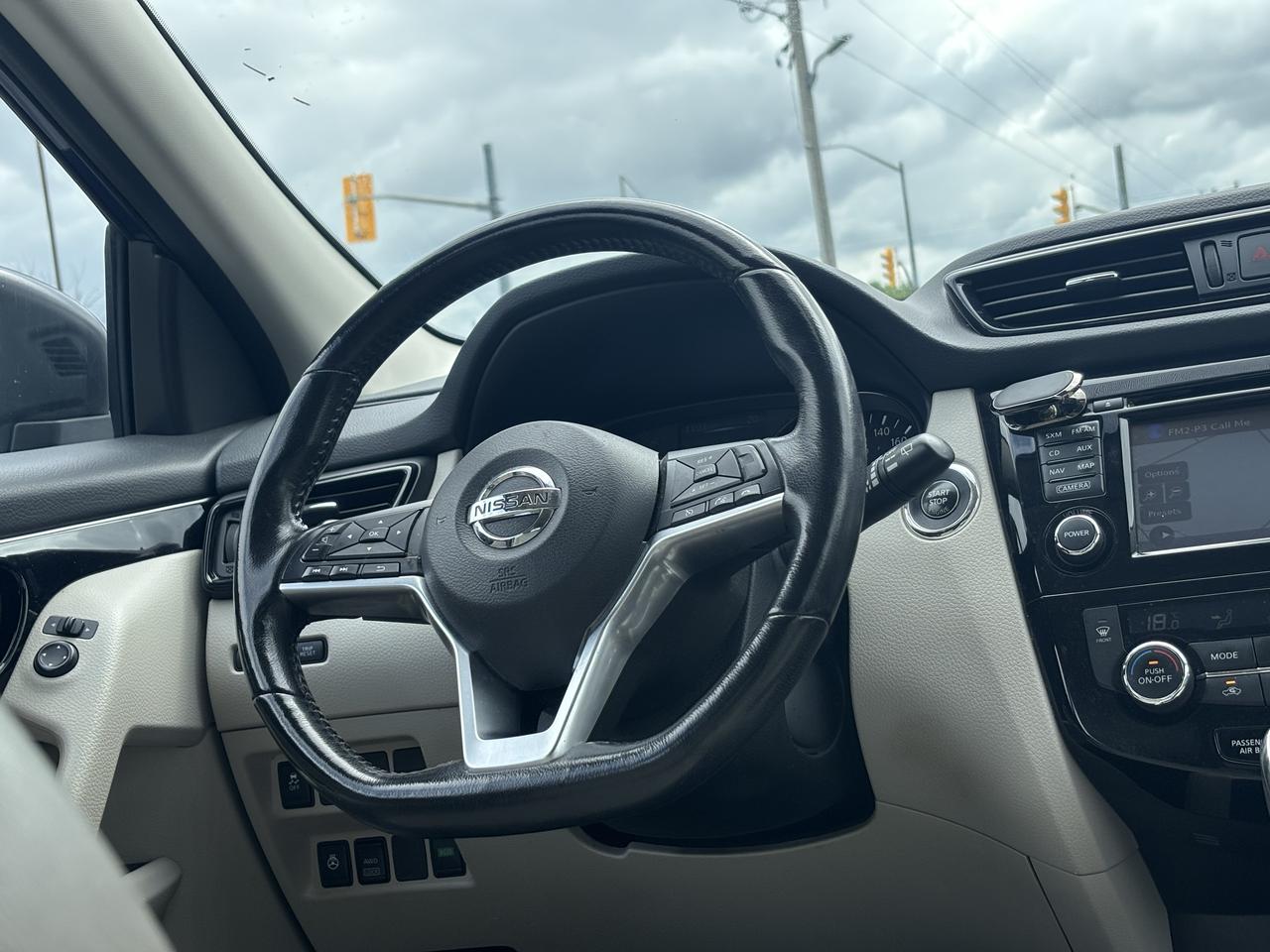 2017 Nissan Qashqai SL *LEATHER* certified Photo