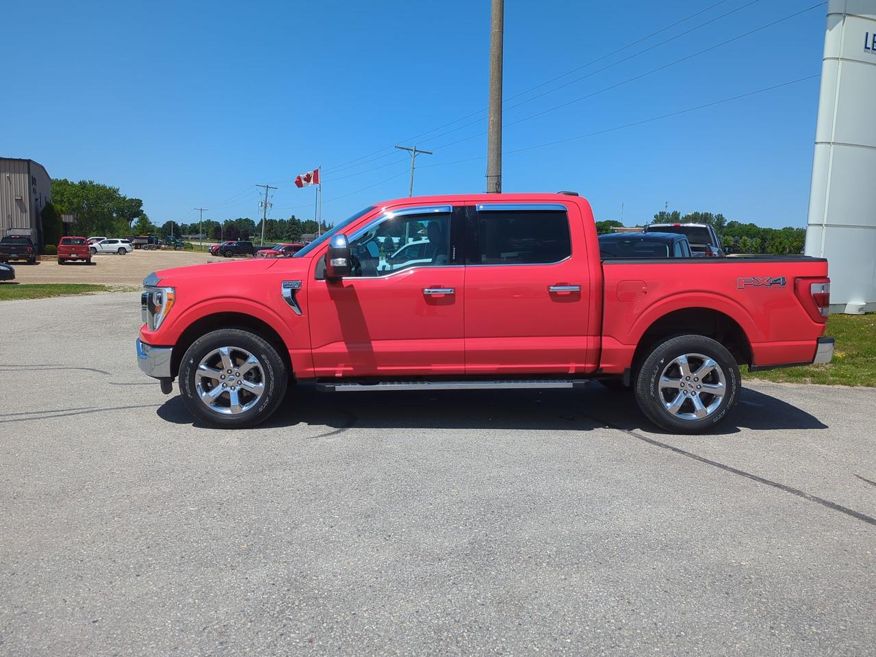 2021 Ford F-150 Lariat 4WD SuperCrew 5.5' Box Photo2