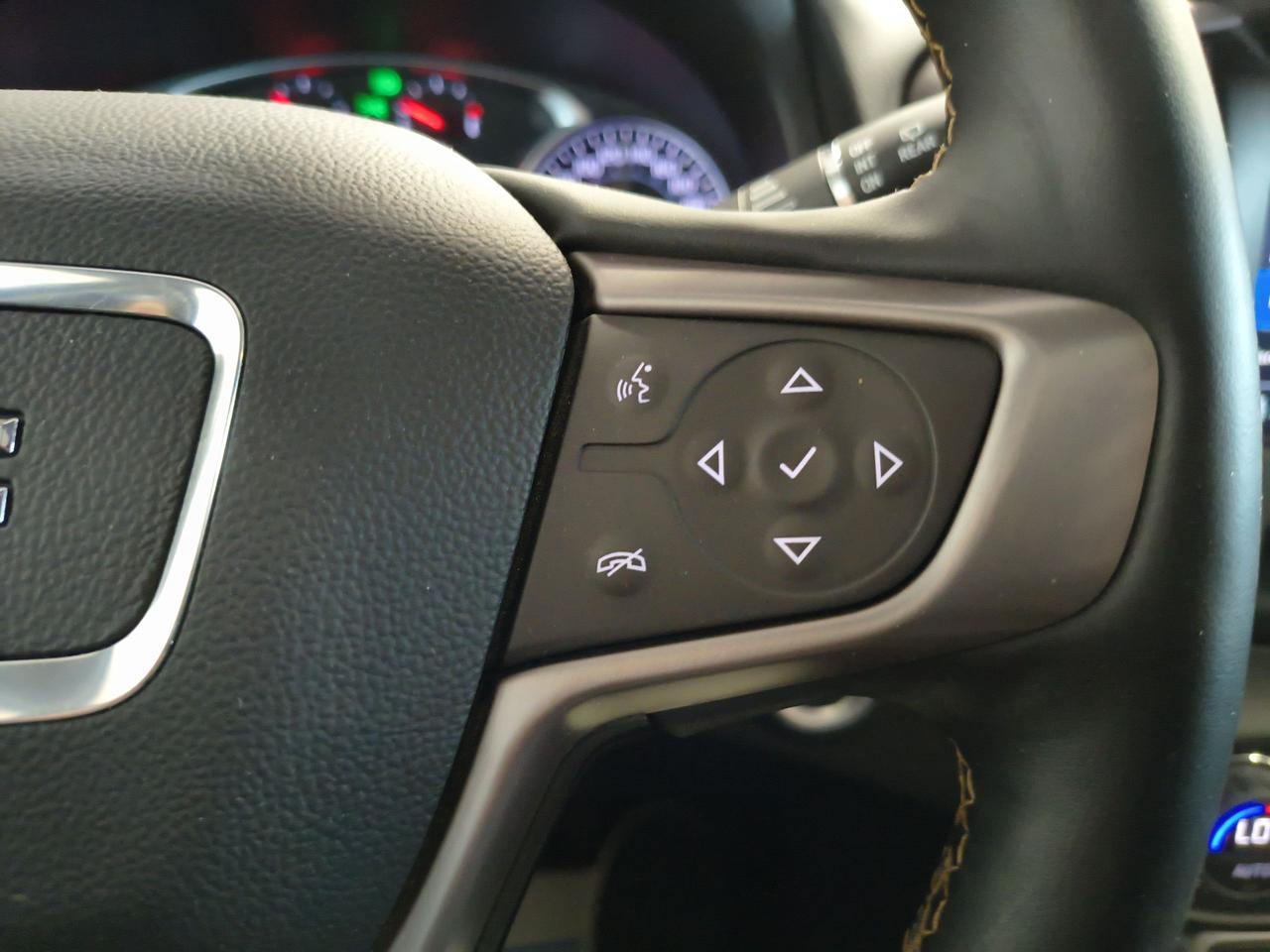 2024 GMC Terrain AT4 Photo0