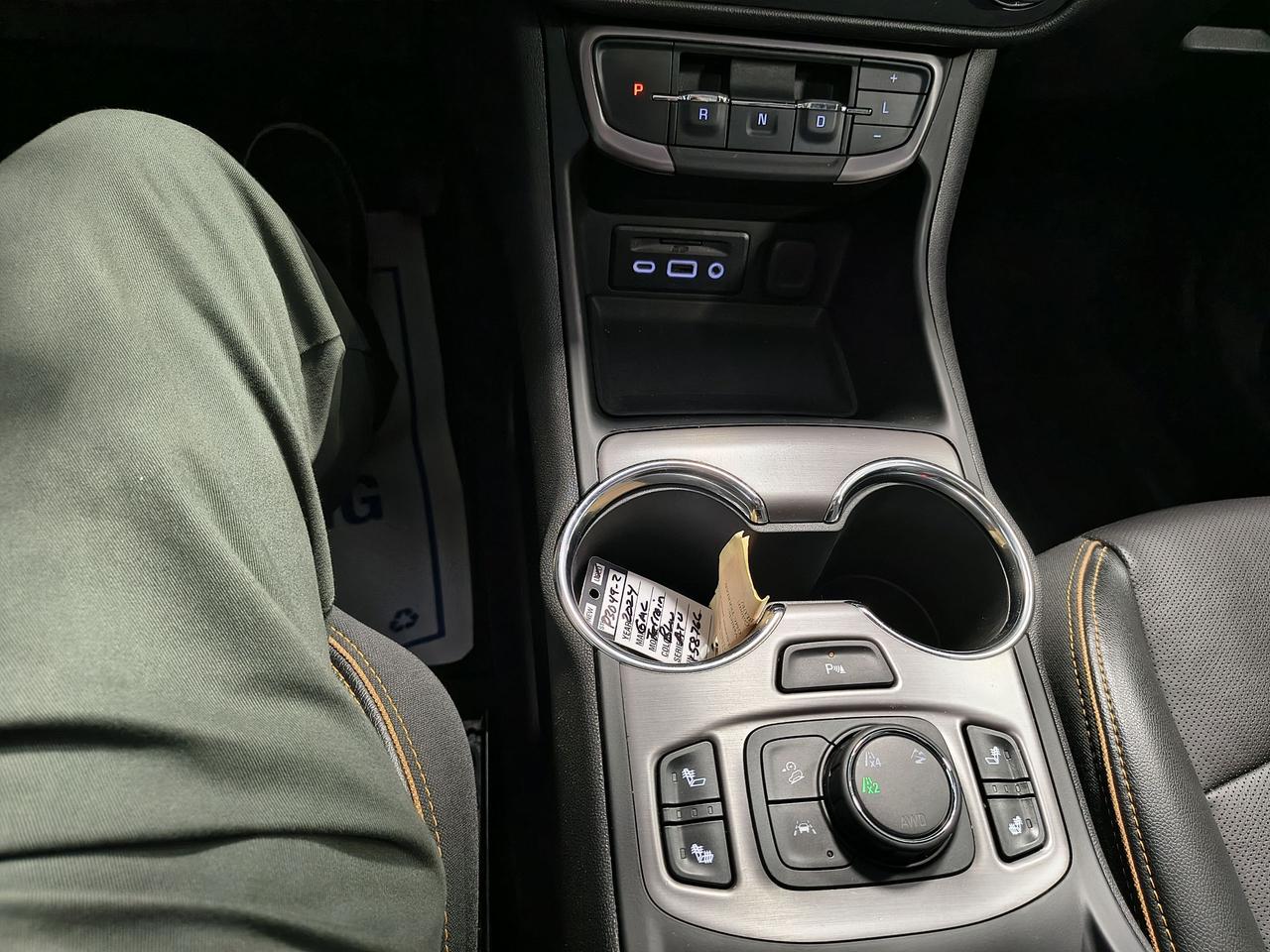 2024 GMC Terrain AT4 Photo0