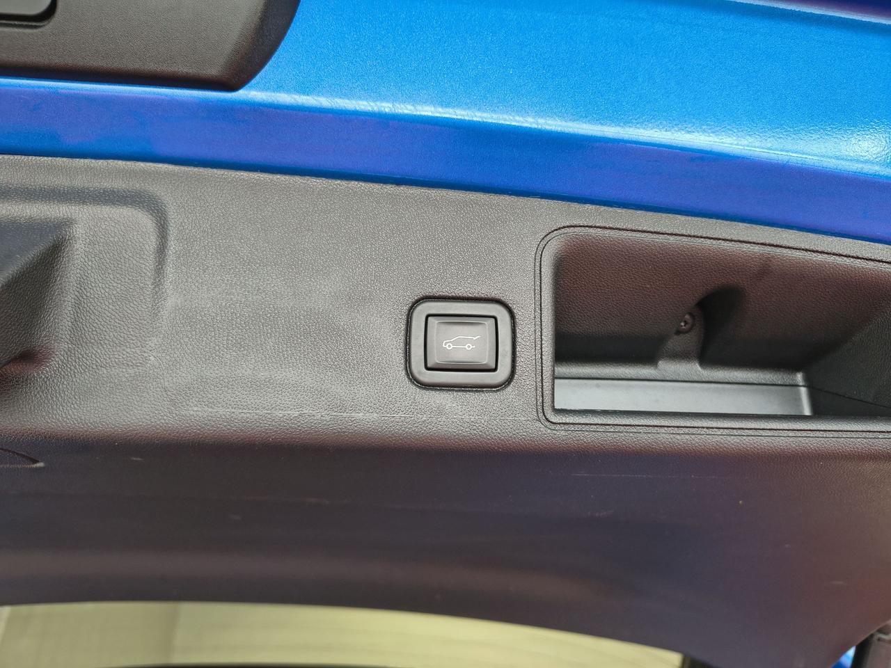 2024 GMC Terrain AT4 Photo0
