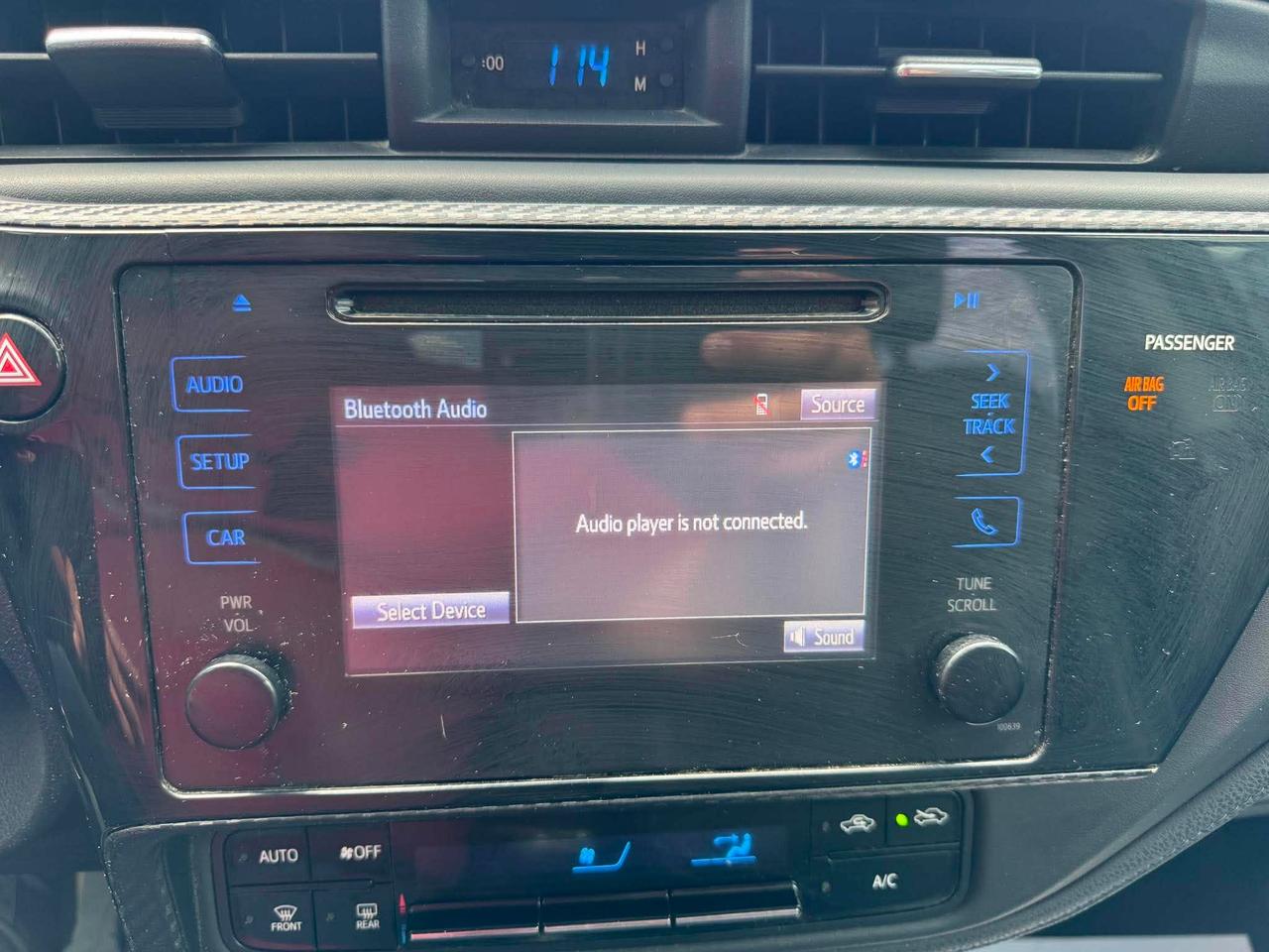 2017 Toyota Corolla 4dr Sdn Man Se Photo