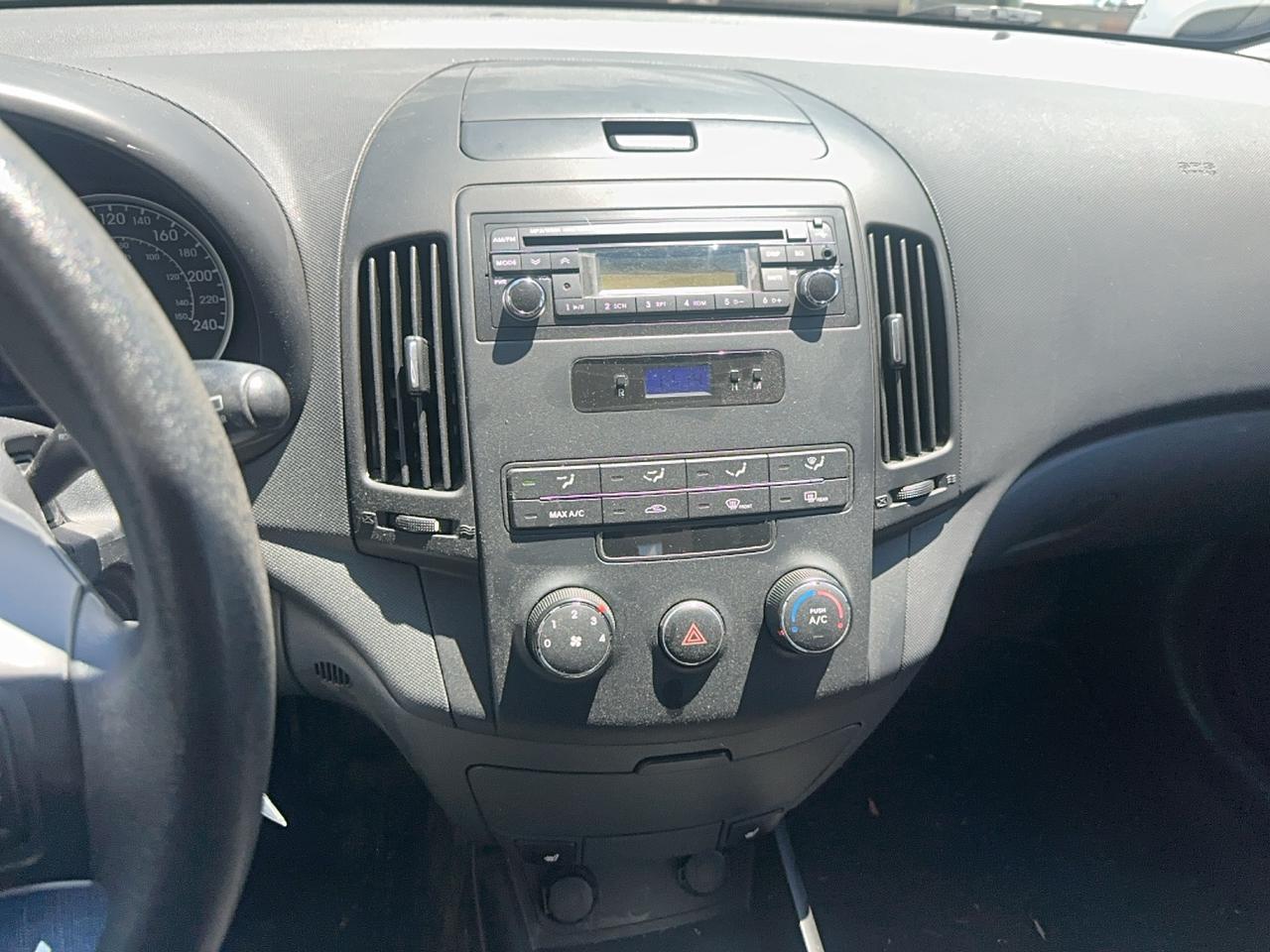 2012 Hyundai Elantra Touring L Photo
