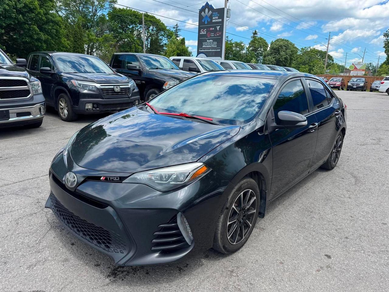 2017 Toyota Corolla 4dr Sdn Man Se Photo
