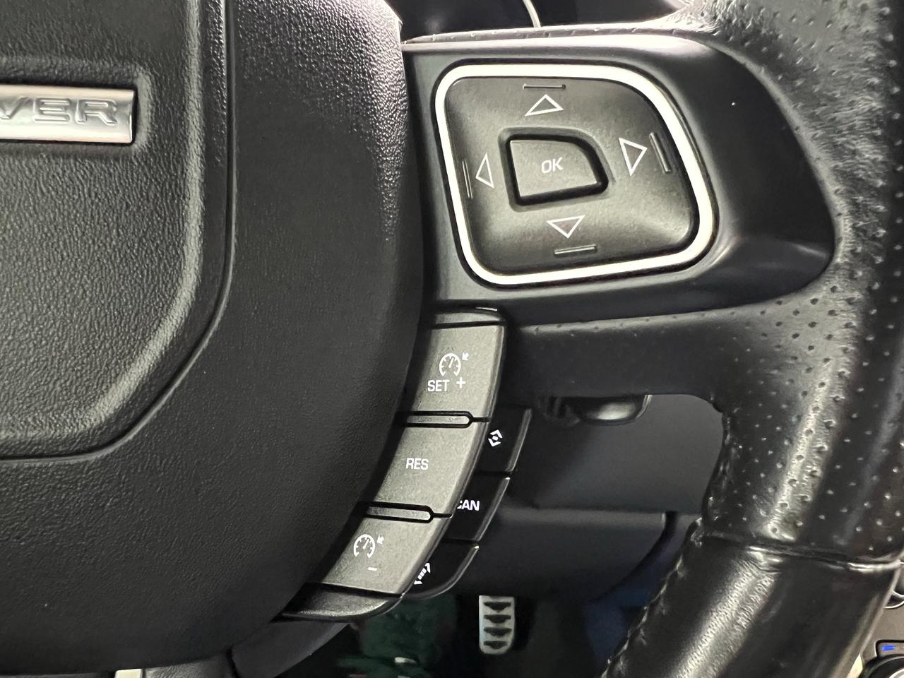 2019 Land Rover Range Rover Evoque Convertible HSE Dynamic Photo
