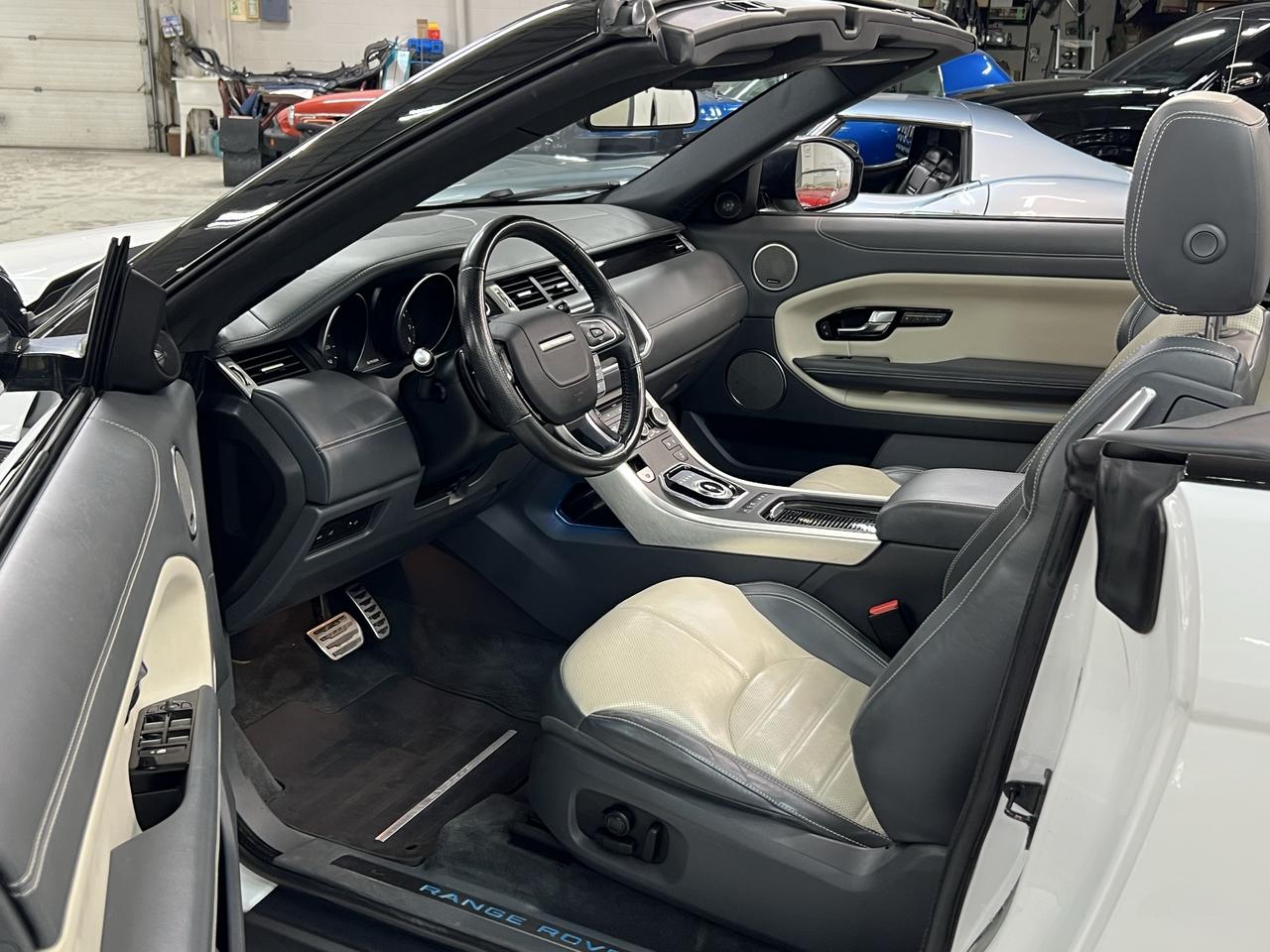 2019 Land Rover Range Rover Evoque Convertible HSE Dynamic Photo