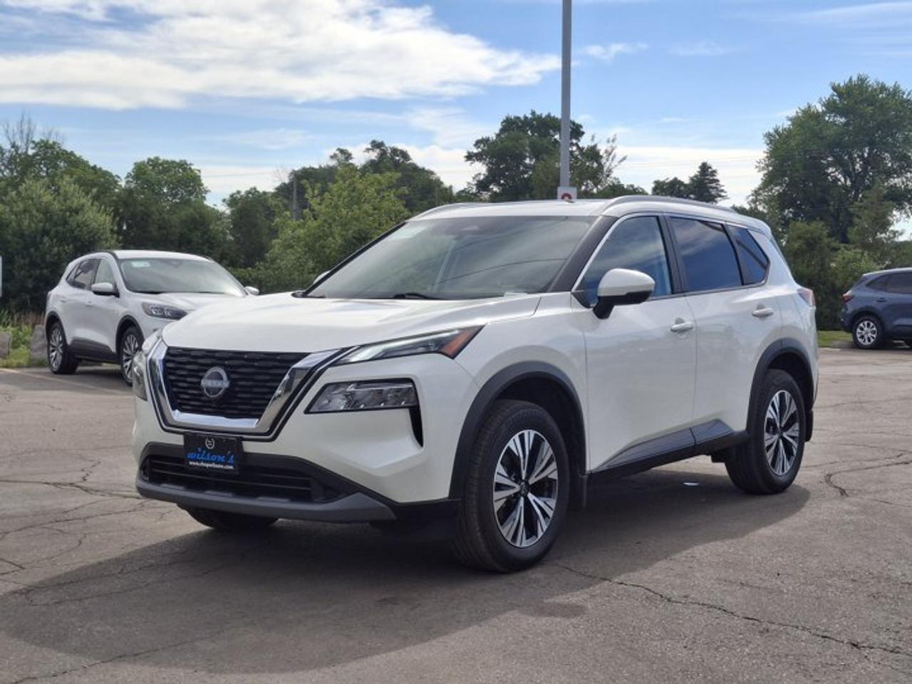 2023 Nissan Rogue SV AWD | Sunroof | 360 Camera | Remote Start | CarPlay + Android | Power Seat | and Much More ! Photo