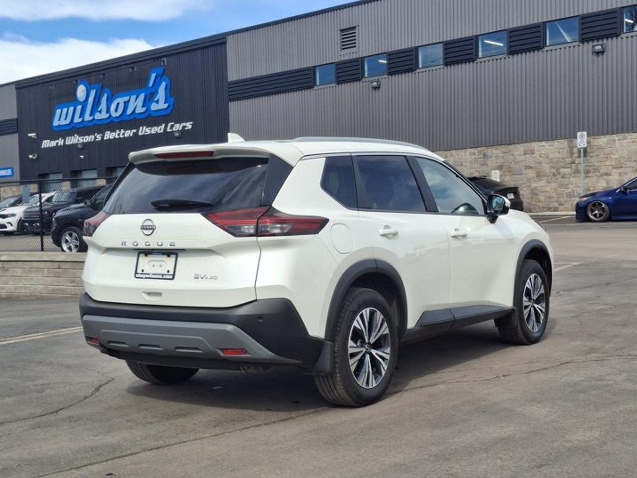 2023 Nissan Rogue SV AWD | Sunroof | 360 Camera | Remote Start | CarPlay + Android | Power Seat | and Much More ! Photo