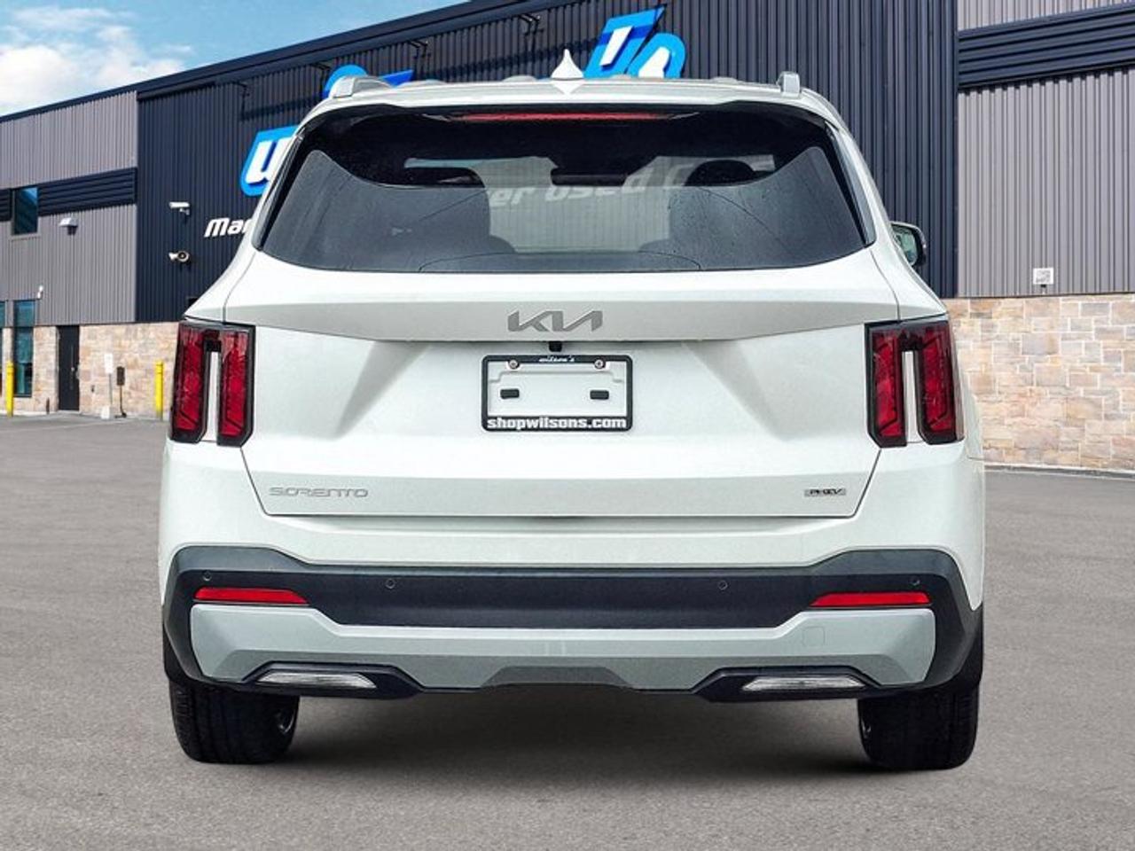 2025 Kia Sorento Plug-In Hybrid EX AWD | Leather | Heated Seats + Steering | Smart Cruise | Blind Spot Monitor | and More ! Photo