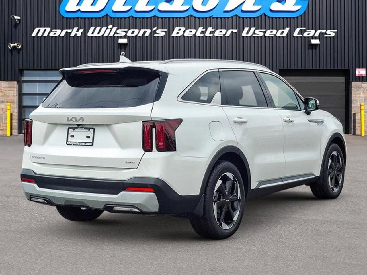 2025 Kia Sorento Plug-In Hybrid EX AWD | Leather | Heated Seats + Steering | Smart Cruise | Blind Spot Monitor | and More ! Photo