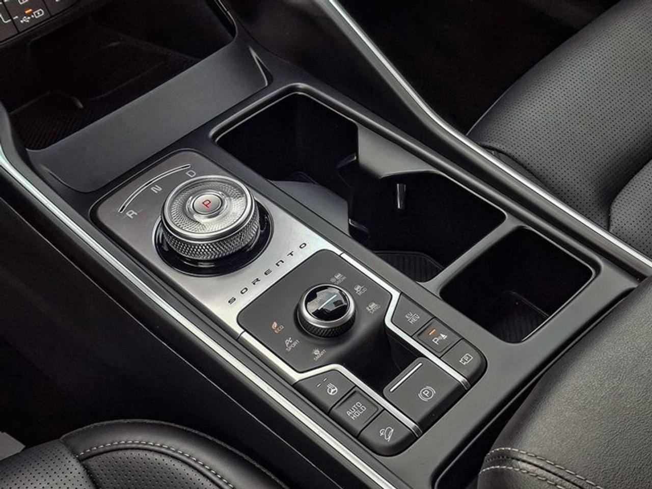 2025 Kia Sorento Plug-In Hybrid EX AWD | Leather | Heated Seats + Steering | Smart Cruise | Blind Spot Monitor | and More ! Photo
