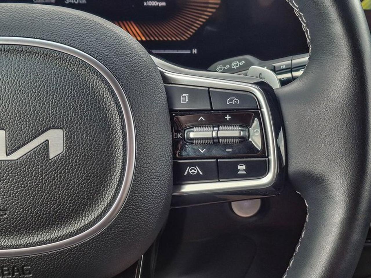 2025 Kia Sorento Plug-In Hybrid EX AWD | Leather | Heated Seats + Steering | Smart Cruise | Blind Spot Monitor | and More ! Photo