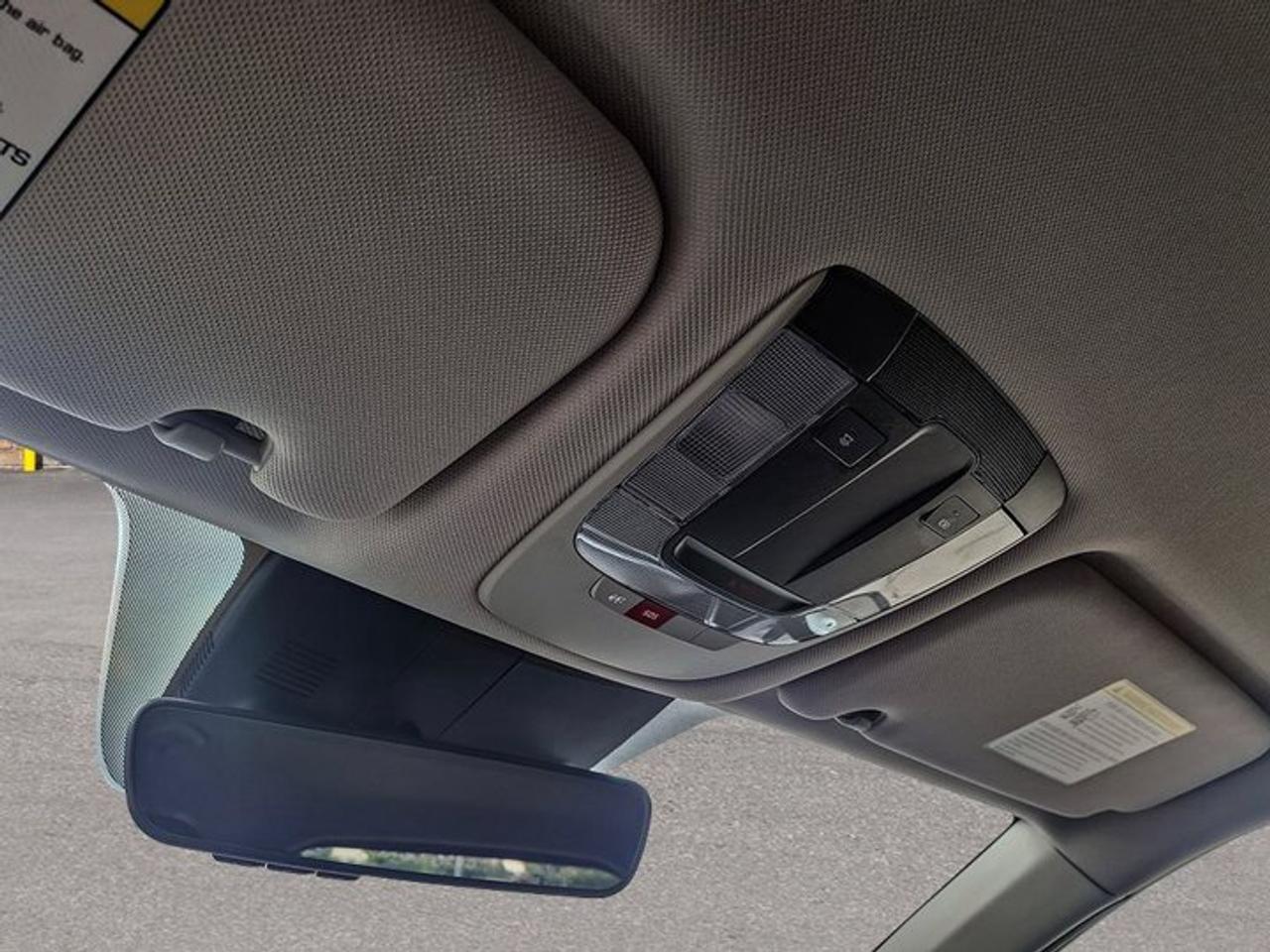 2025 Kia Sorento Plug-In Hybrid EX AWD | Leather | Heated Seats + Steering | Smart Cruise | Blind Spot Monitor | and More ! Photo