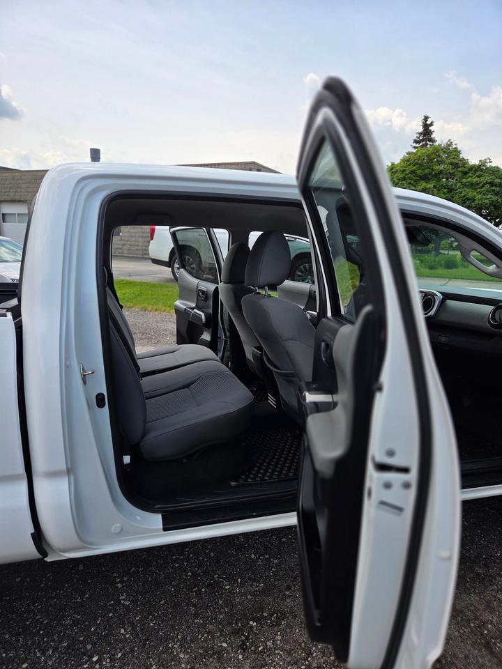 2020 Toyota Tacoma SR5 Photo
