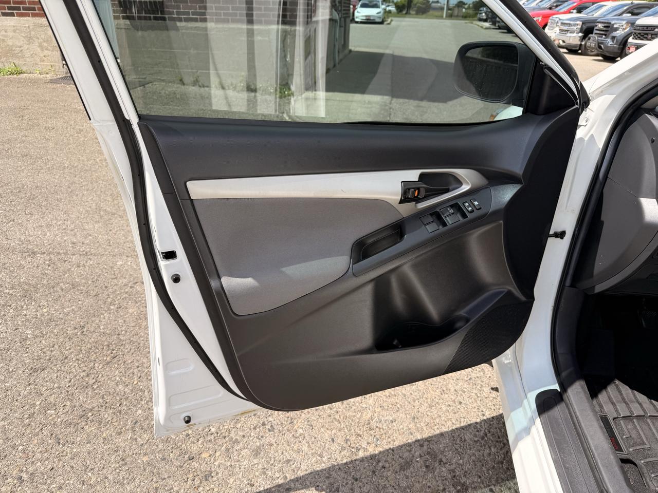 2011 Toyota Matrix Manual | Very Well Maintained Photo