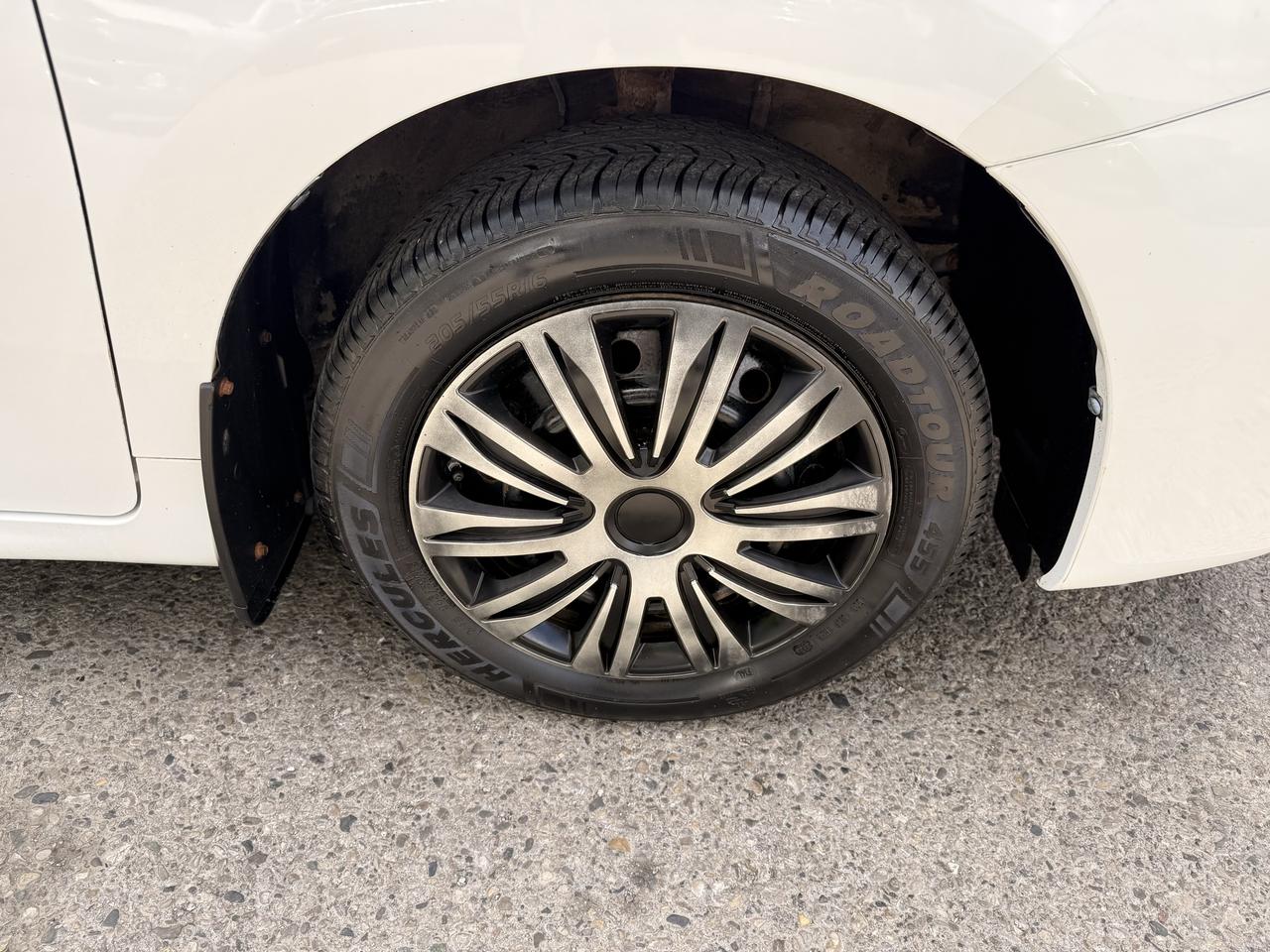 2011 Toyota Matrix Manual | Very Well Maintained Photo