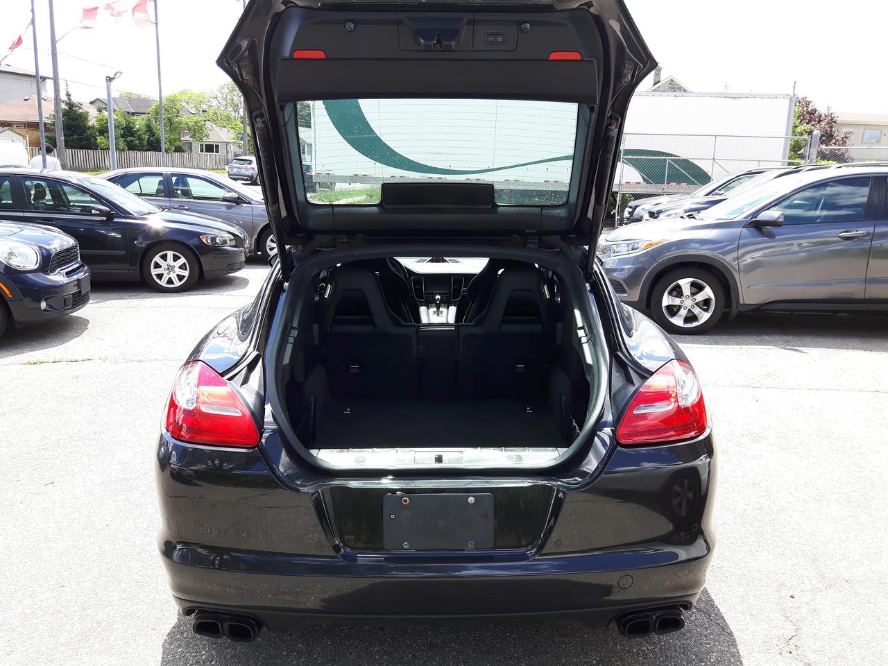 2013 Porsche Panamera GTS Photo