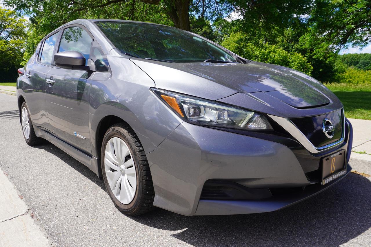 2018 Nissan Leaf ACCIDENT FREE / EFFICIENT / SMART & ECO FRIENDLY ⚡ Photo