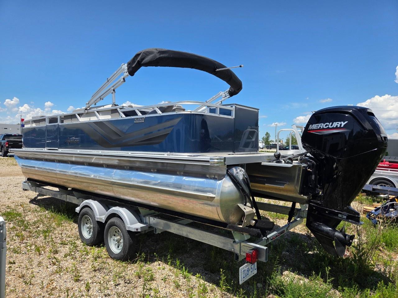 Used 2026 AVALON Venture Platinum Edition for sale in Listowel, ON
