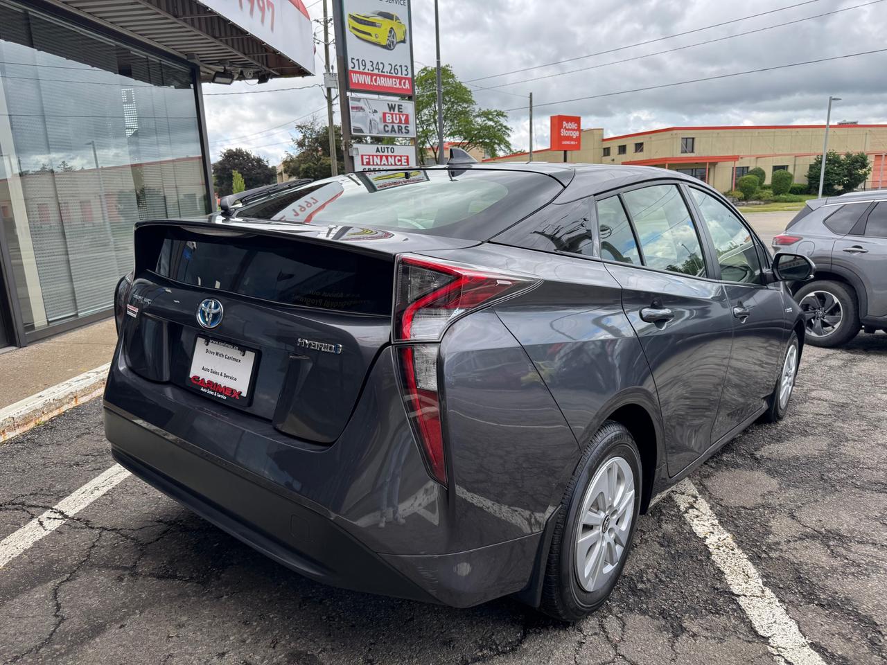 2017 Toyota Prius Hybrid | LOW KMS | Backup Camera | Heated Seats | Adaptive Cruise Photo4