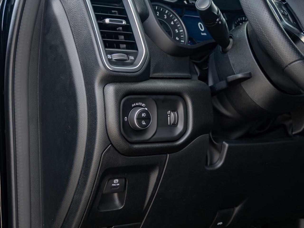2026 RAM 1500 Express Photo