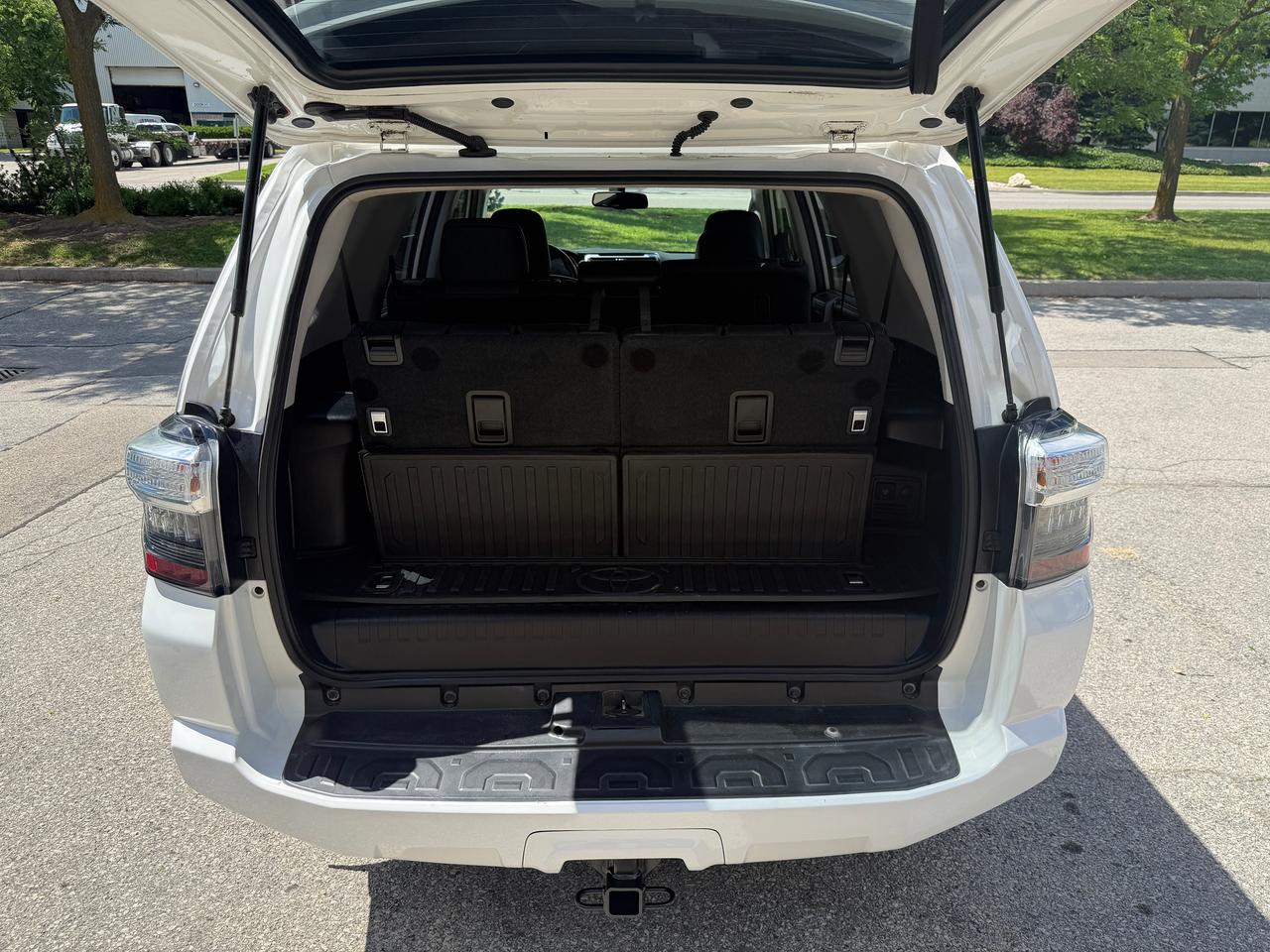 2015 Toyota 4Runner SR5 PREMIUM 4WD,NAV,7 PASS,NO ACCIDENTS,CERTIFIED! Photo