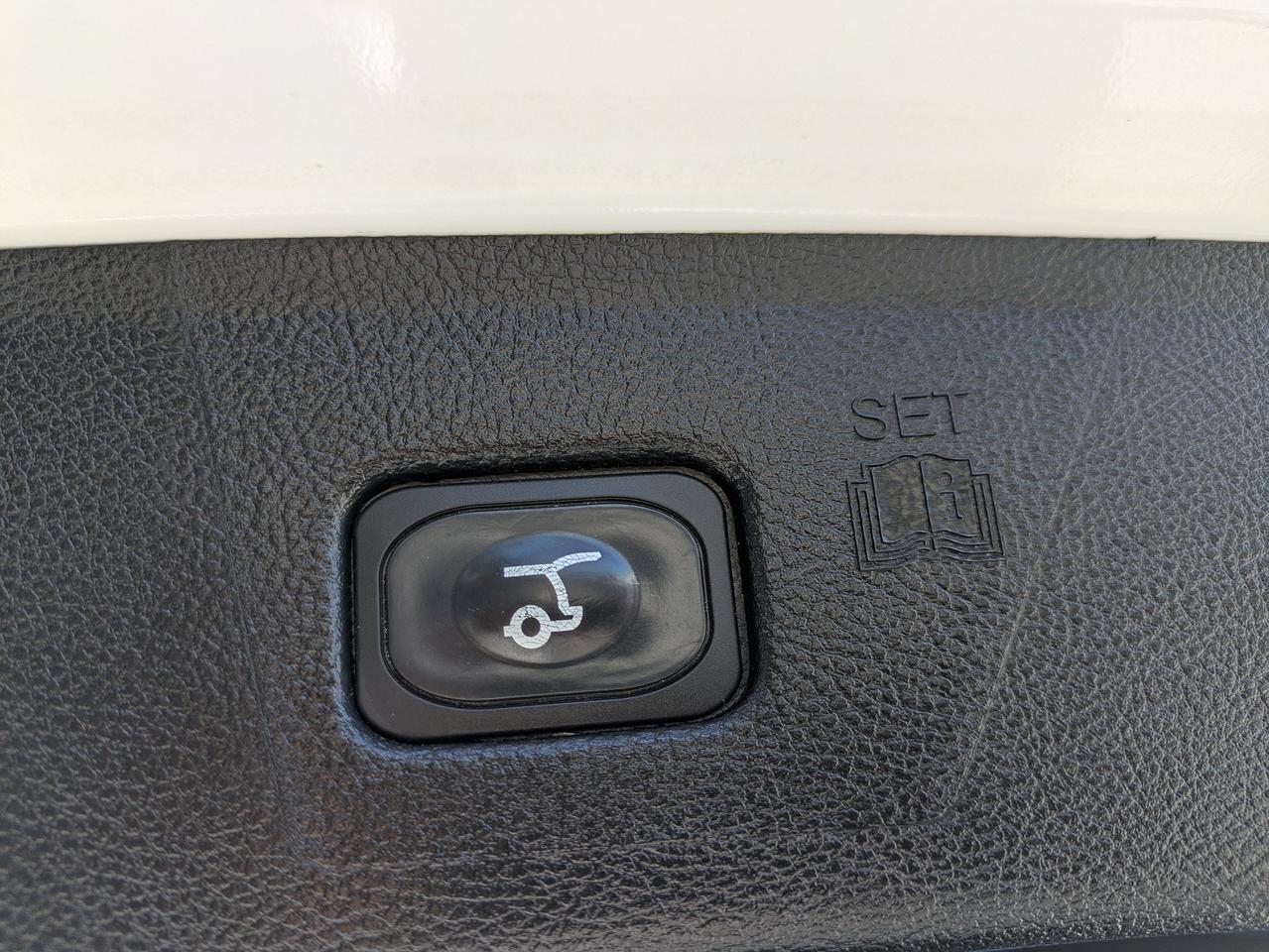 2023 Ford Edge SEL Photo