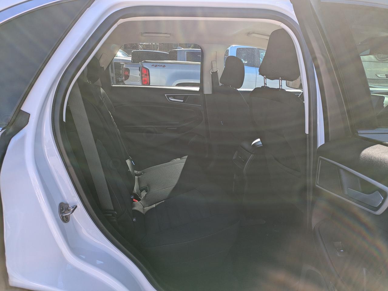 2023 Ford Edge SEL Photo