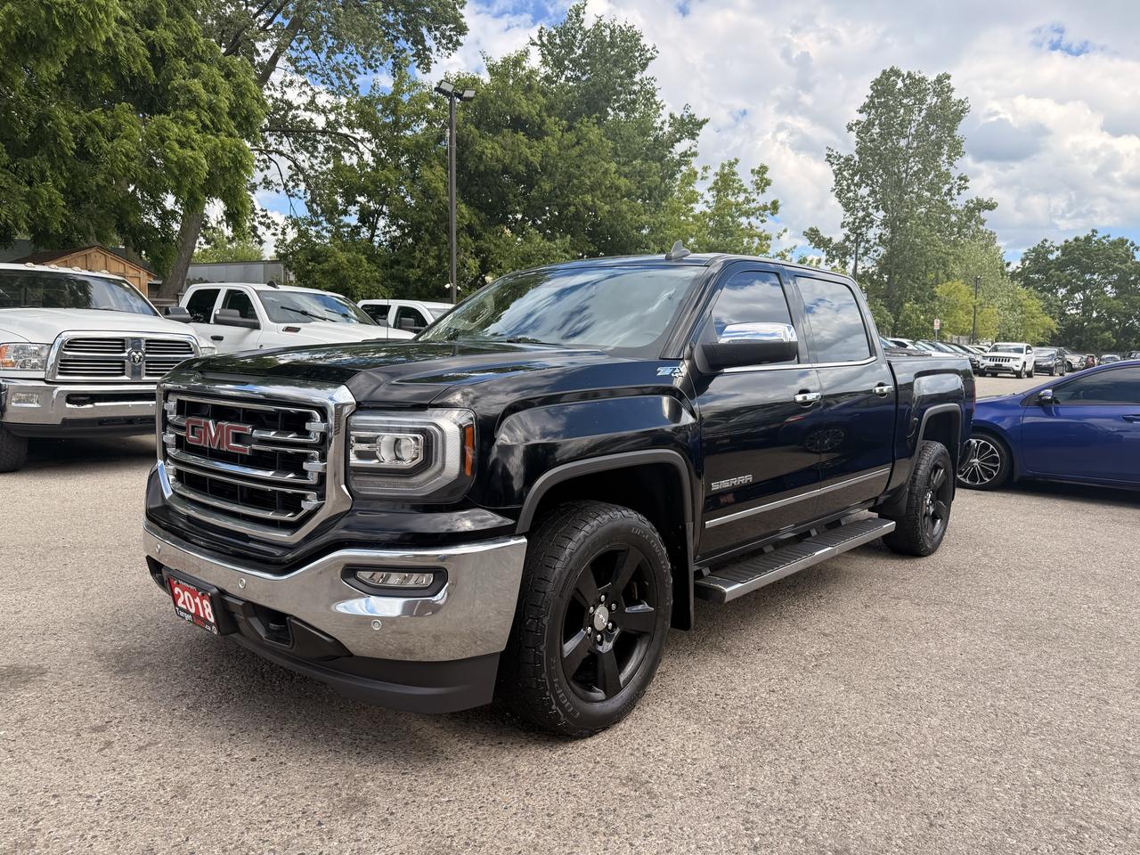 2018 GMC Sierra 1500 SLT Photo2