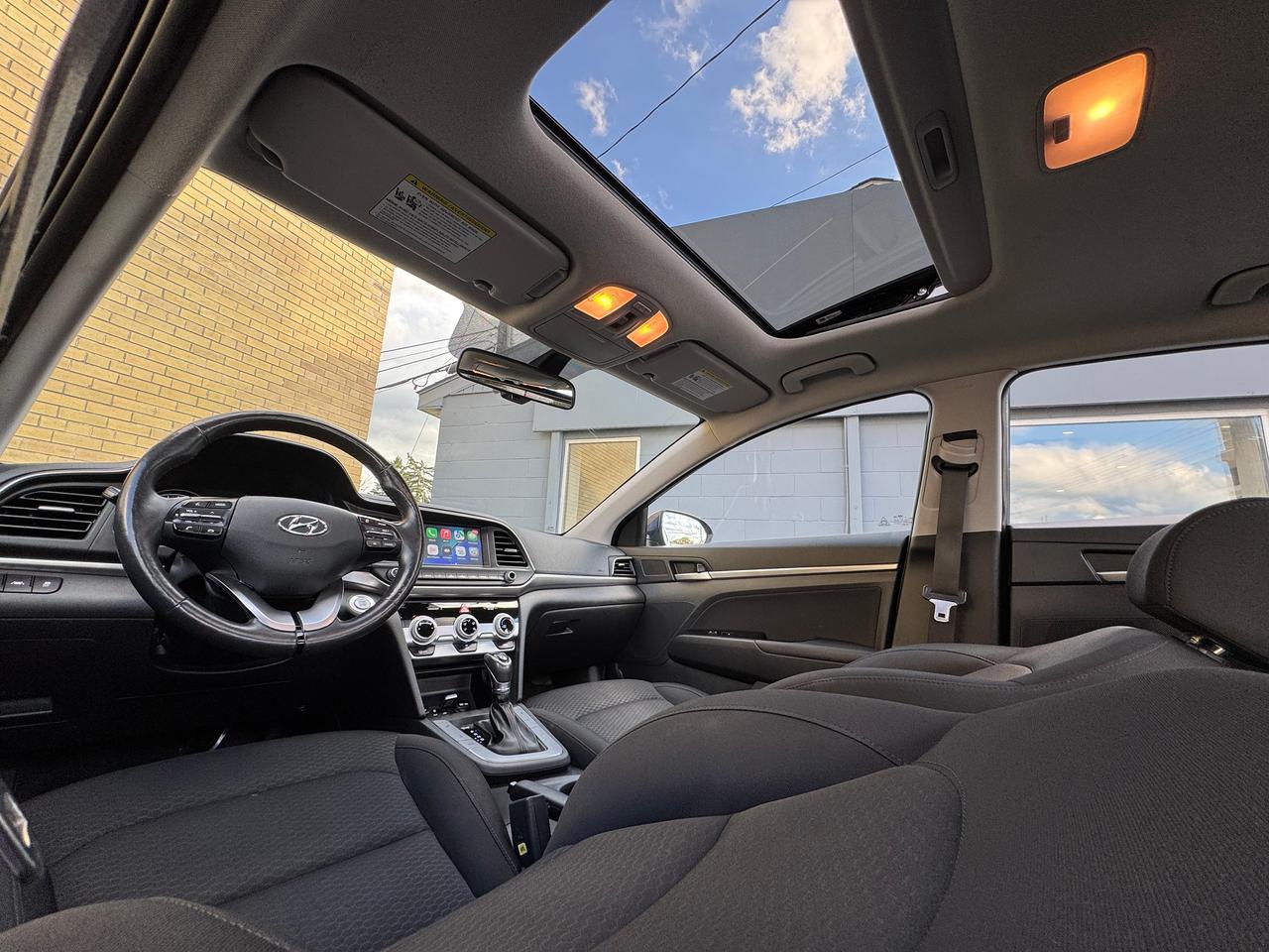 2019 Hyundai Elantra Preferred W/Sun & Safety+ONE OWNER+CLEAN CARFAX Photo2