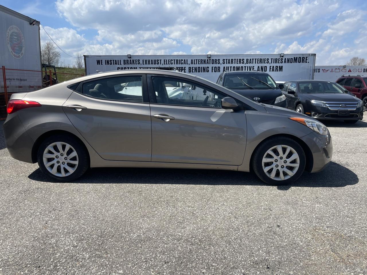 2013 Hyundai Elantra GL Photo