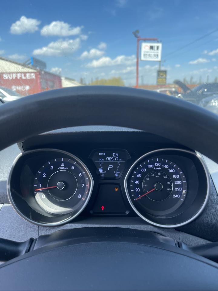 2013 Hyundai Elantra GL Photo