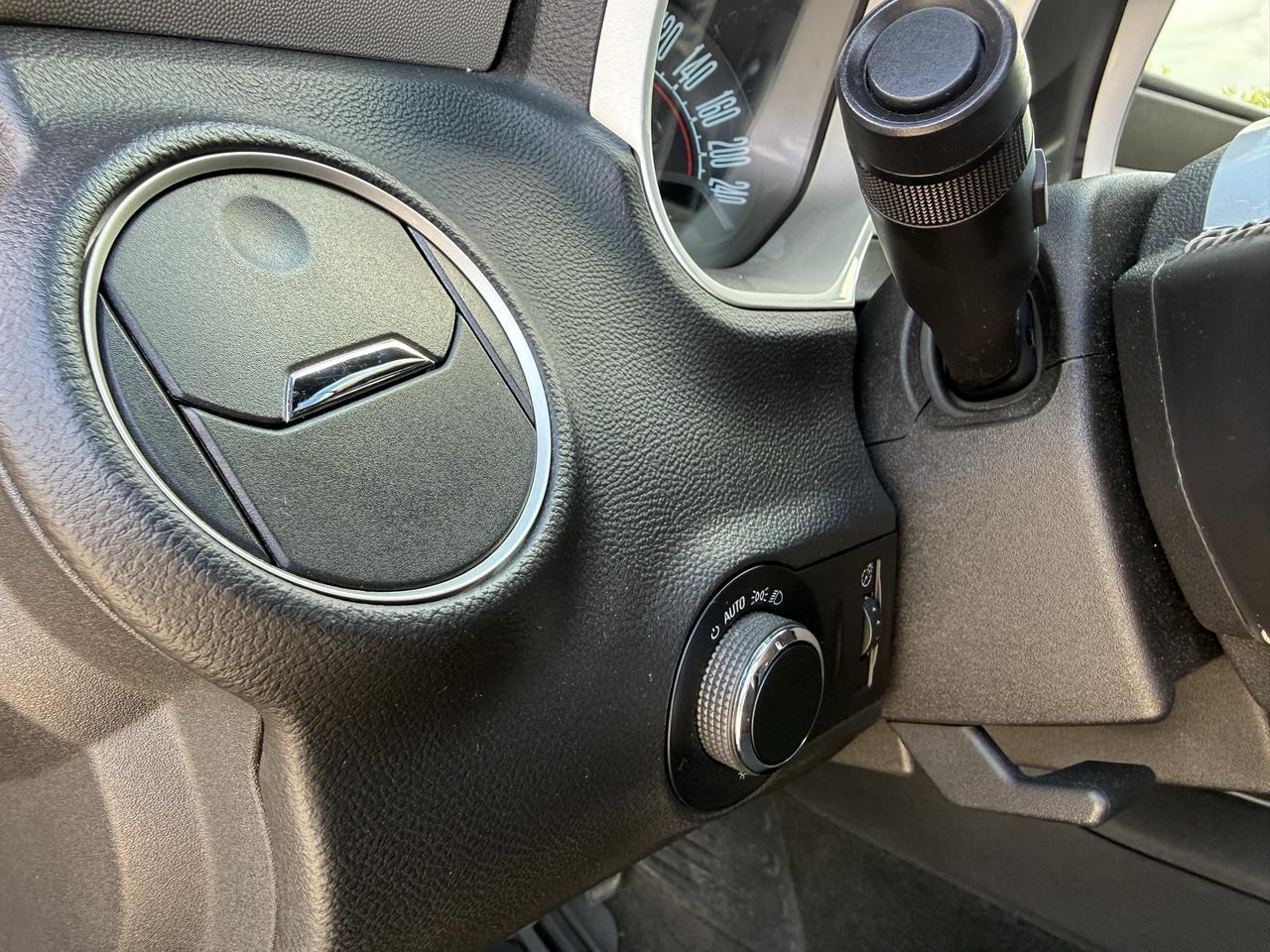 2010 Chevrolet Camaro 6 speed manual *CERTIFIED Photo