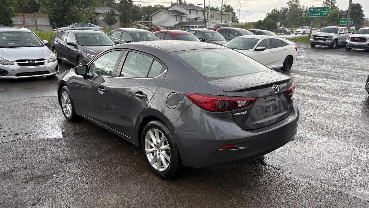 2015 Mazda MAZDA3 GS Photo