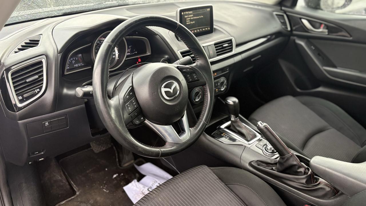 2015 Mazda MAZDA3 GS Photo