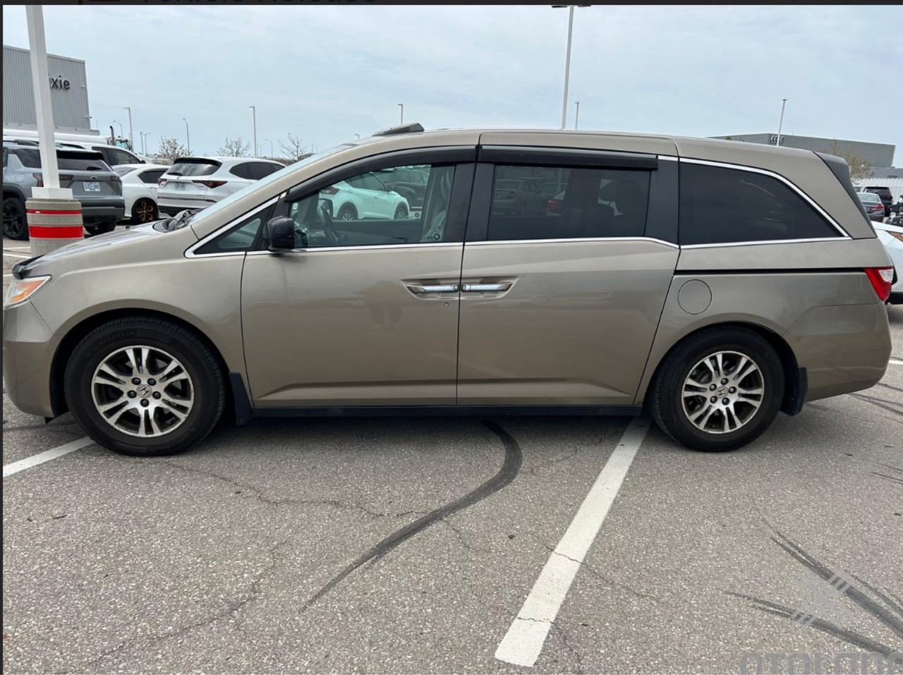 2013 Honda Odyssey EX-L Photo