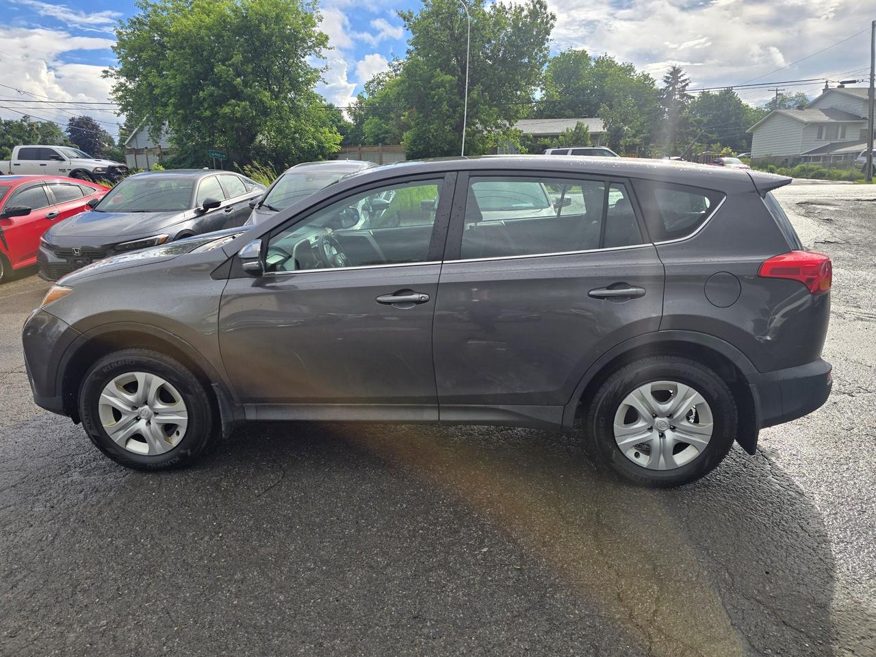 2015 Toyota RAV4 LE Photo