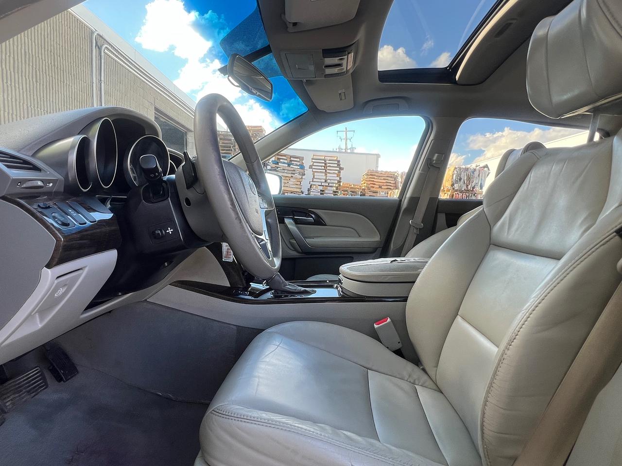 2011 Acura MDX LEATHER-SUNROOF-BACK CAM-HEATED SEATS Photo