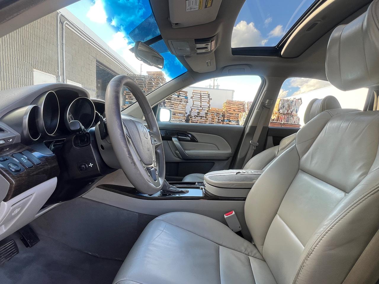 2011 Acura MDX LEATHER-SUNROOF-BACK CAM-HEATED SEATS Photo
