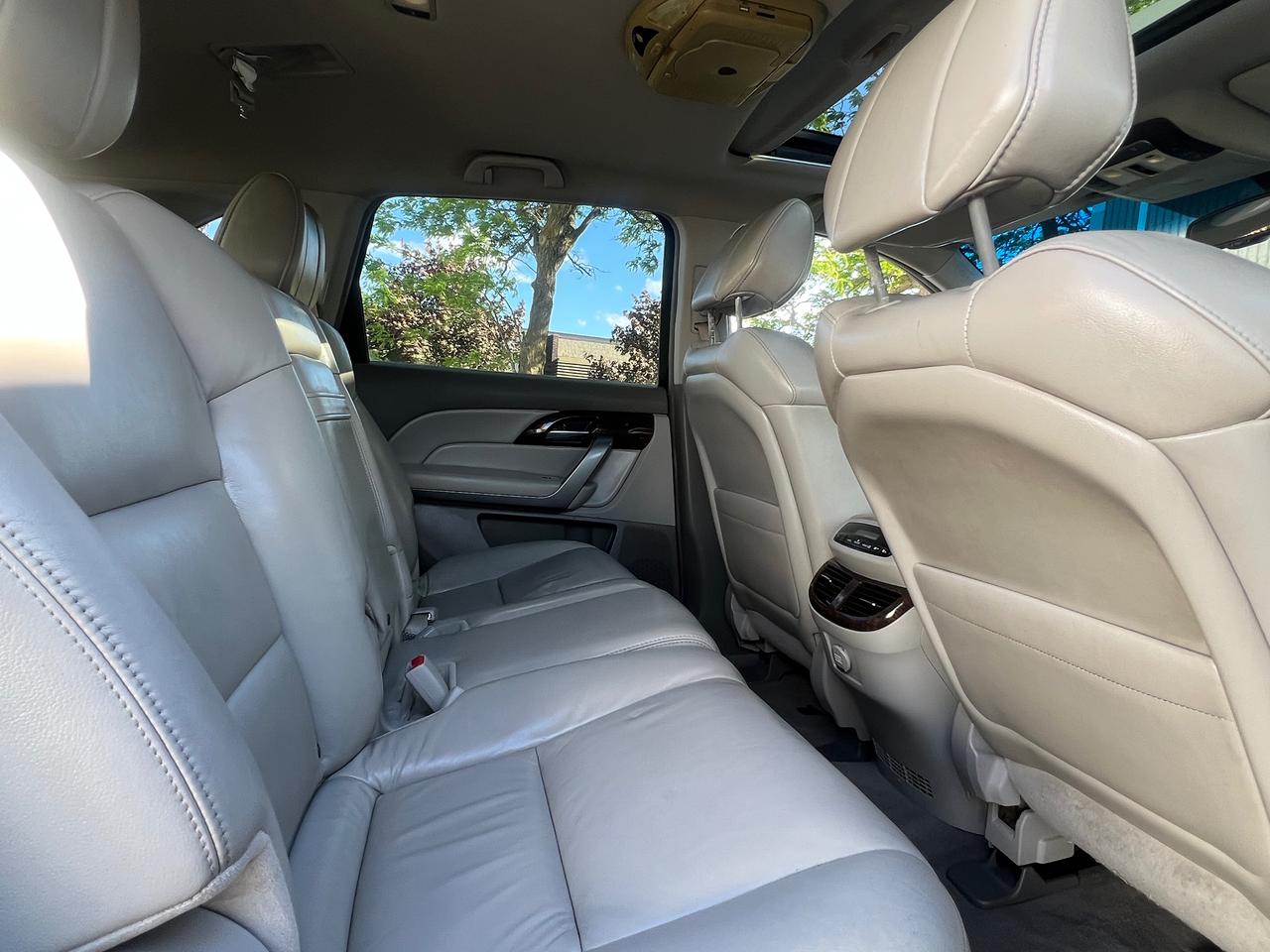 2011 Acura MDX LEATHER-SUNROOF-BACK CAM-HEATED SEATS Photo