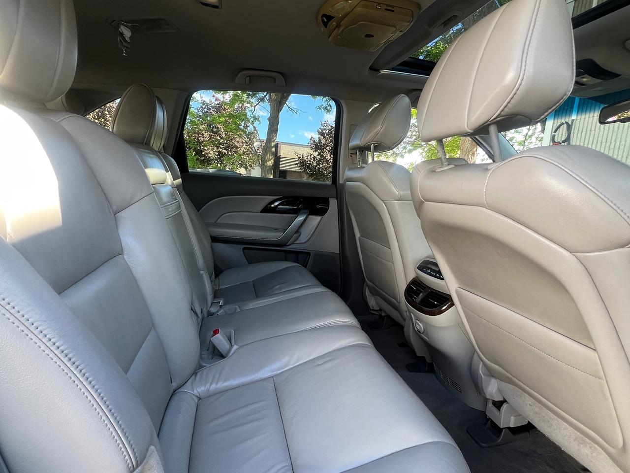 2011 Acura MDX LEATHER-SUNROOF-BACK CAM-HEATED SEATS Photo