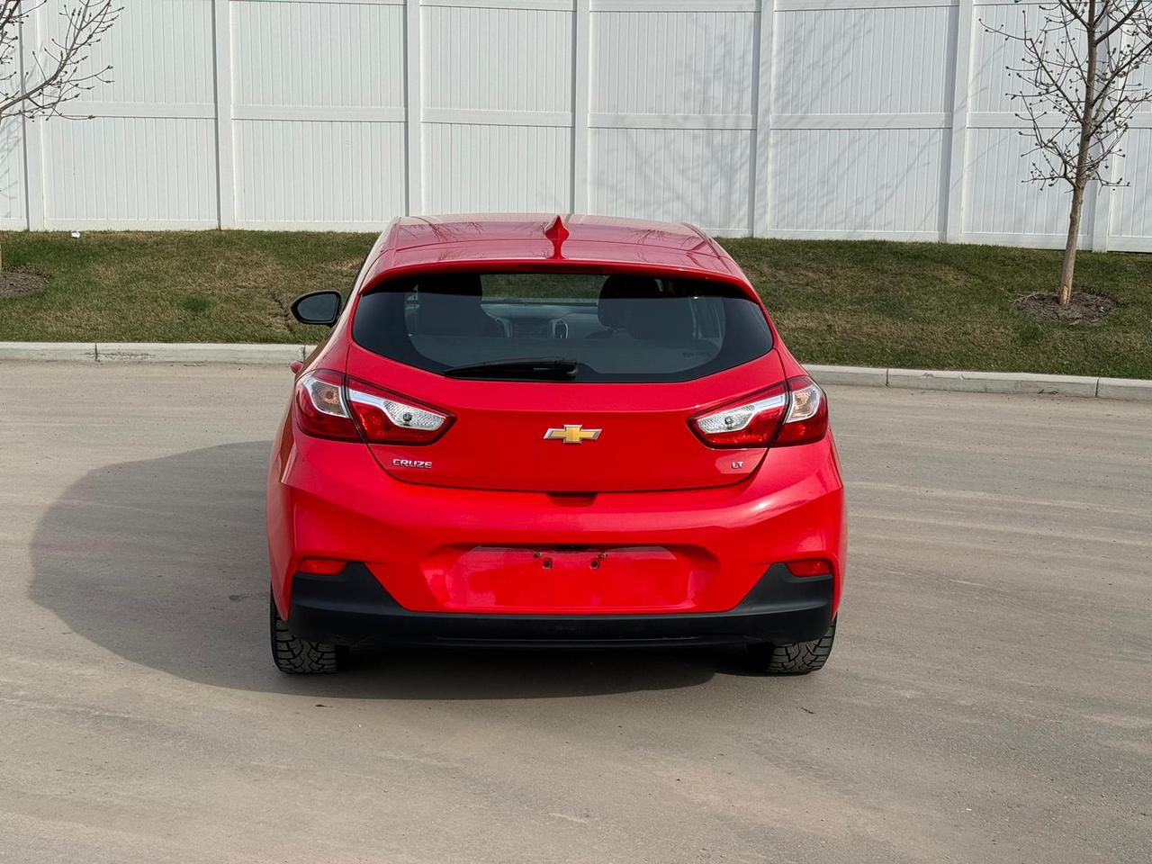 2017 Chevrolet Cruze LT - Photo #4