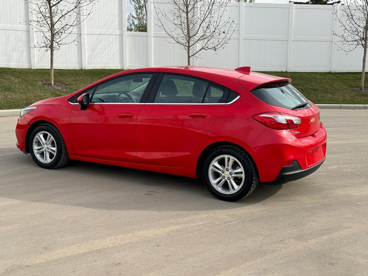 2017 Chevrolet Cruze LT Photo