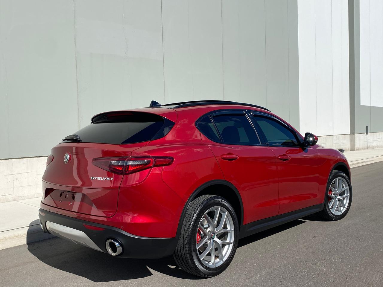 2018 Alfa Romeo Stelvio Ti Sport Q4 AWD-NAV-CAMERA-PANO ROOF Photo