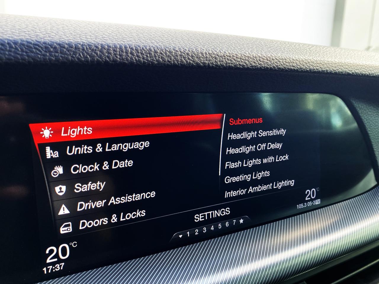 2018 Alfa Romeo Stelvio Ti Sport Q4 AWD-NAV-CAMERA-PANO ROOF Photo