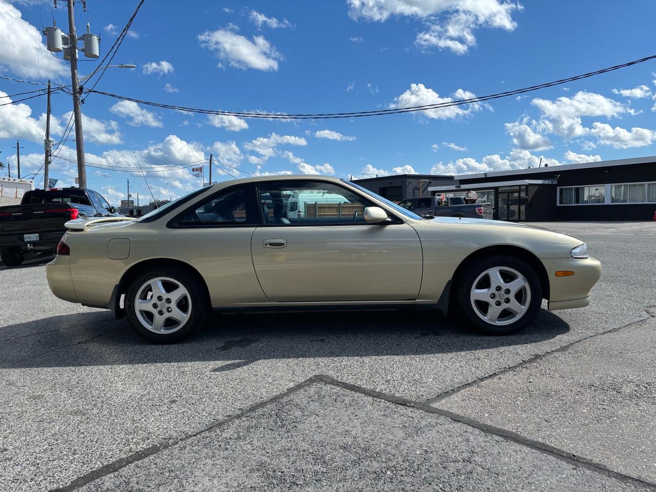 1995 Nissan 240SX LE ONLY 57,000KM-ALL ORIGINAL-NO MODIFICATIONS-LEATHER Photo