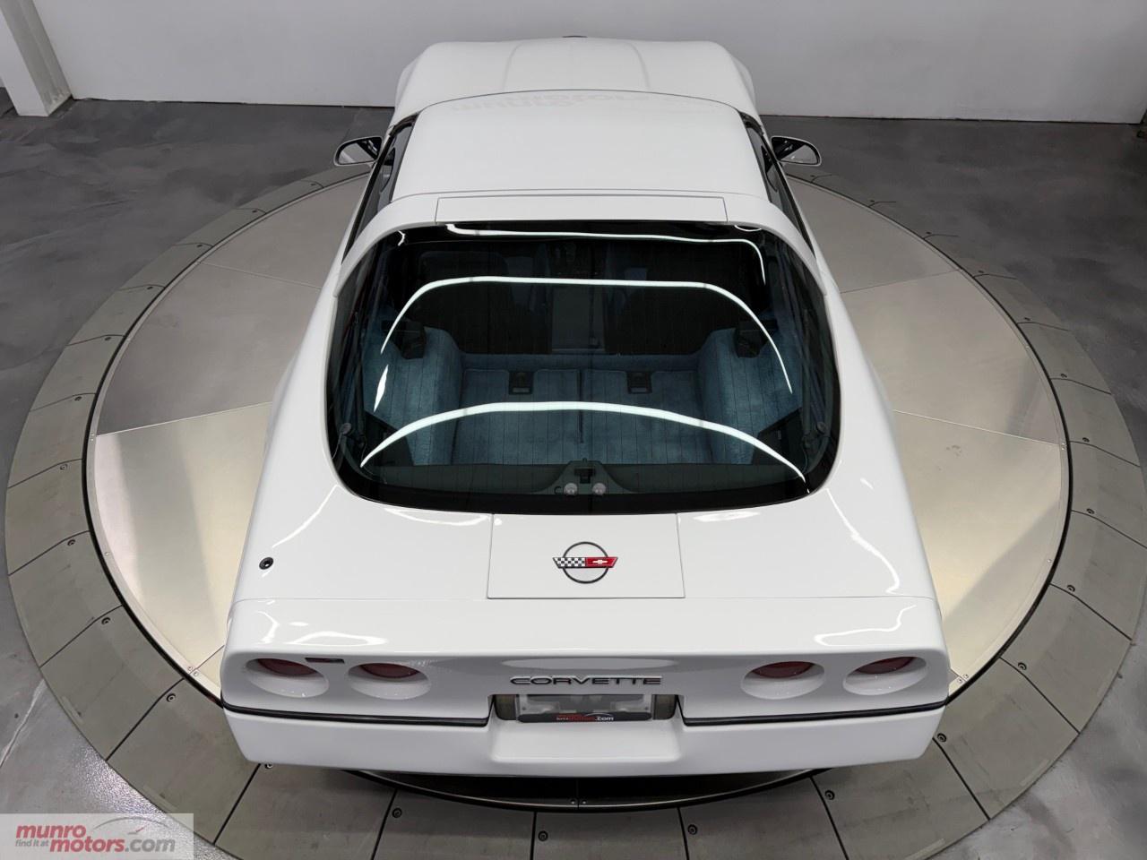 1984 Chevrolet Corvette  Photo