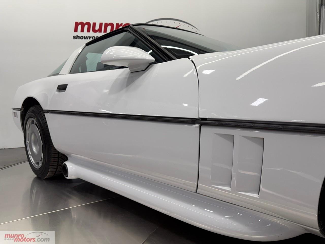 1984 Chevrolet Corvette  Photo