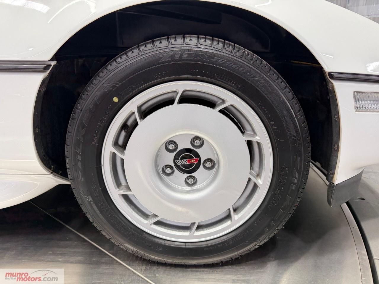 1984 Chevrolet Corvette  Photo